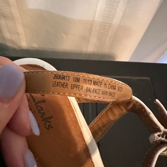 New! Clark’s White Leather Strappy Wedge Platform Heels - Picture 15 of 15